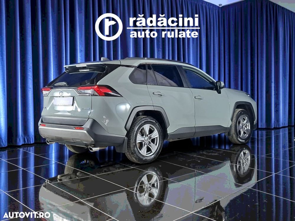 Toyota RAV4 - 7