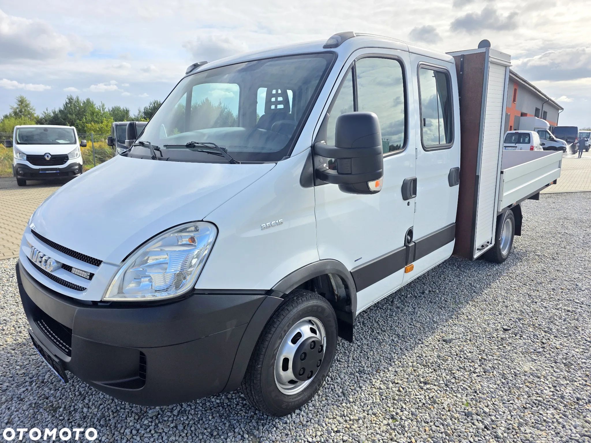 Iveco 35C15 3,0 HPI 150 KONNA DOKA BRYGADÓWKA 7 OSOBOWA 3,5M SKRZYNIA BLIŻNIAKI DO 3,5T WEBASTO GWARANCJA - 1
