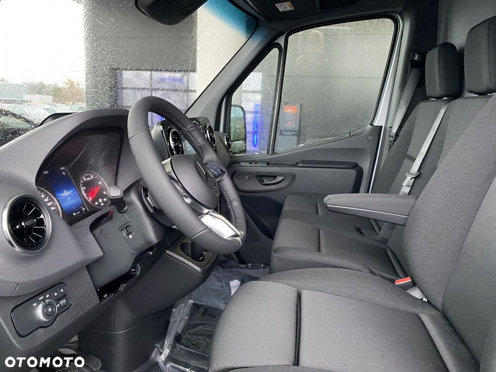 Mercedes-Benz Sprinter - 7