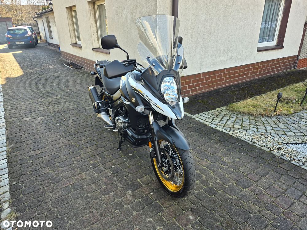 Suzuki V-STROM - 4