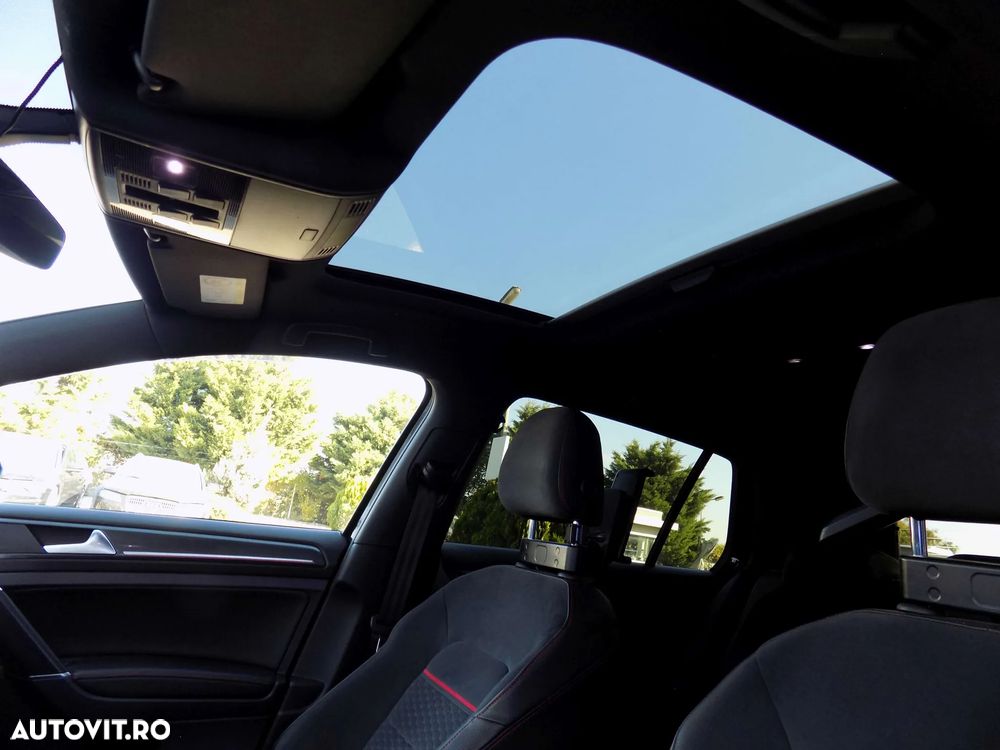 Volkswagen Golf 2.0 TSI DSG GTI - 13