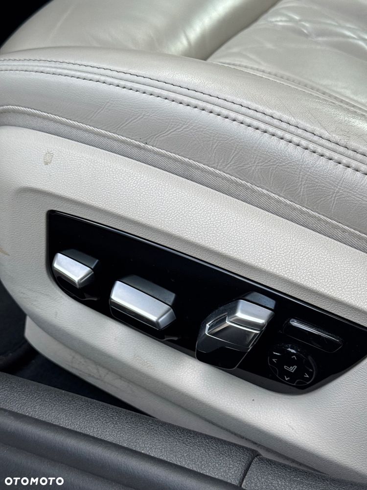 BMW Seria 5 530d Luxury Line sport - 16