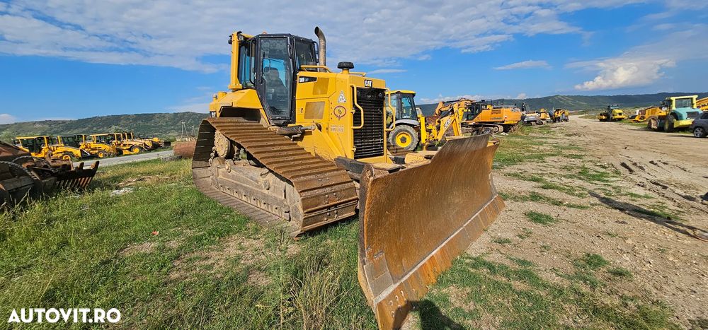 Caterpillar CAT D6N Buldozer - 1