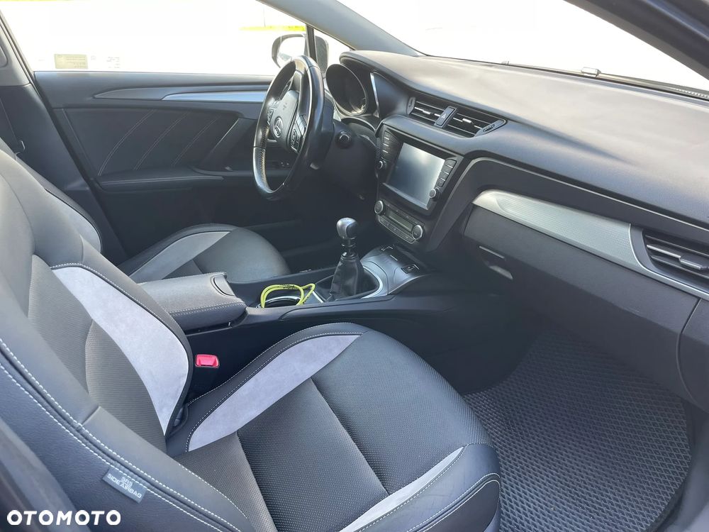 Toyota Avensis 2.0 D-4D Prestige - 7