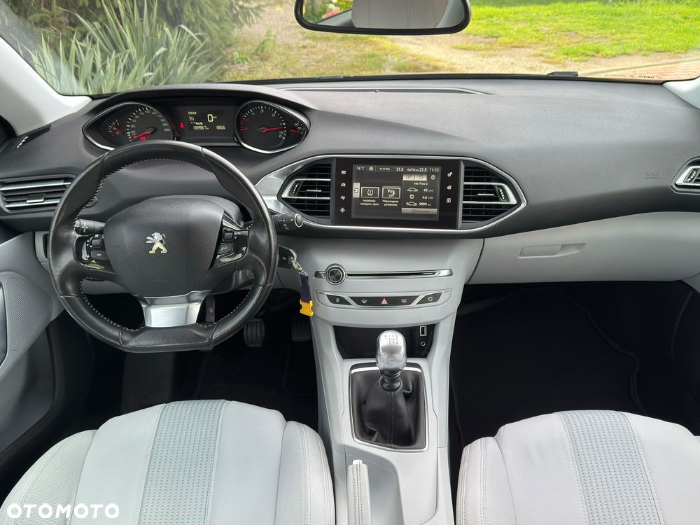 Peugeot 308 - 21