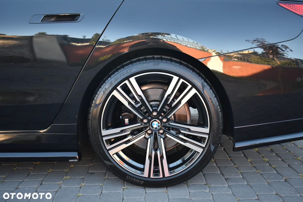 BMW Seria 7 740d xDrive mHEV Individual Edition sport - 17