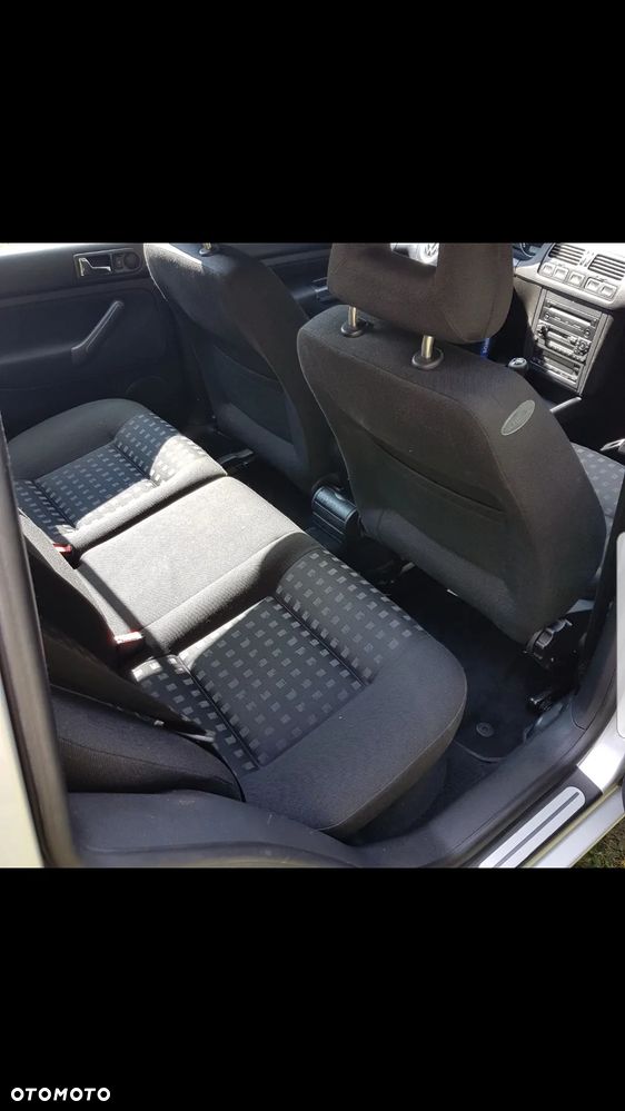 Volkswagen Bora 1.6 - 6