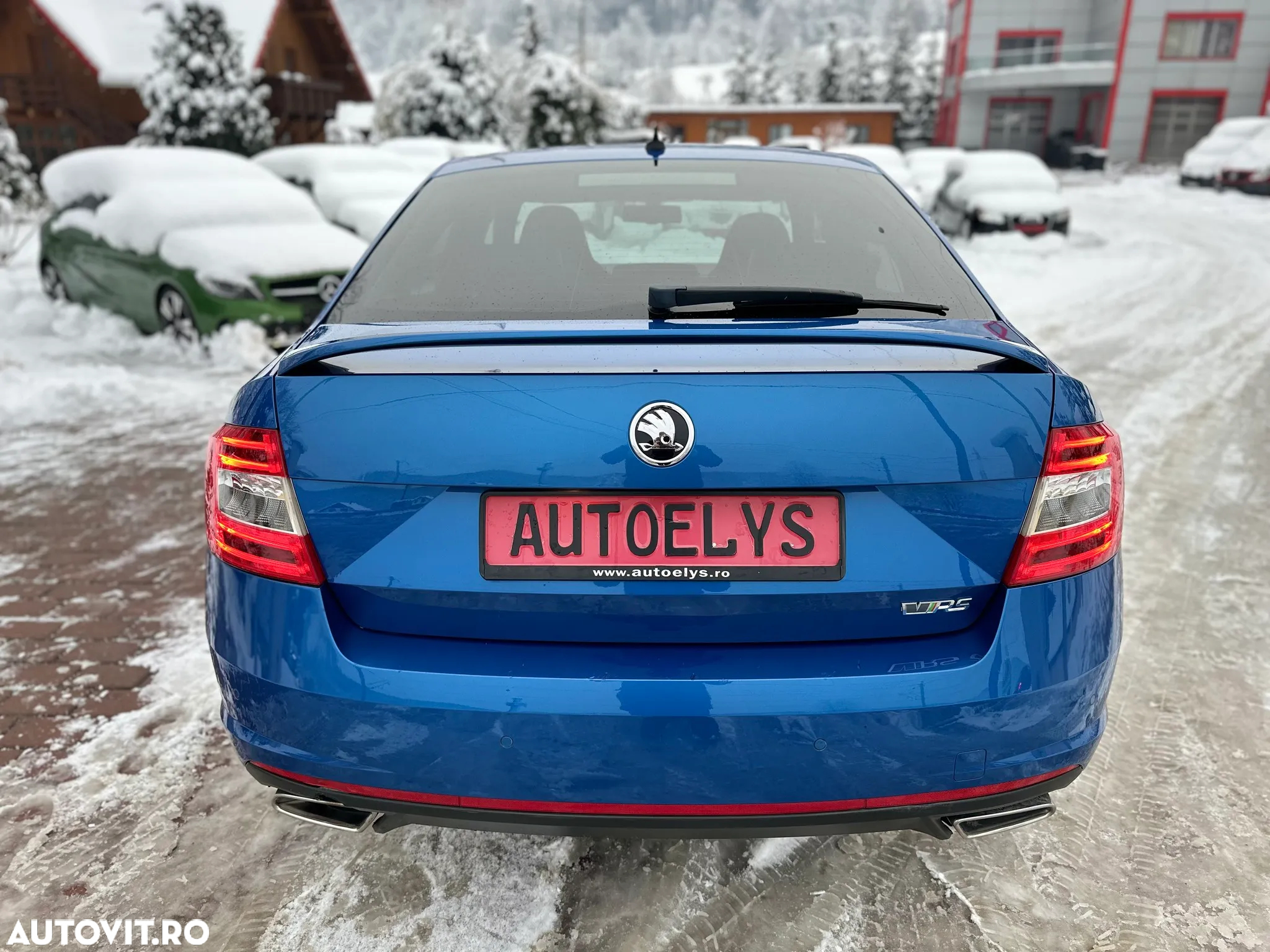 Skoda Octavia 2.0 TDI DSG RS - 9