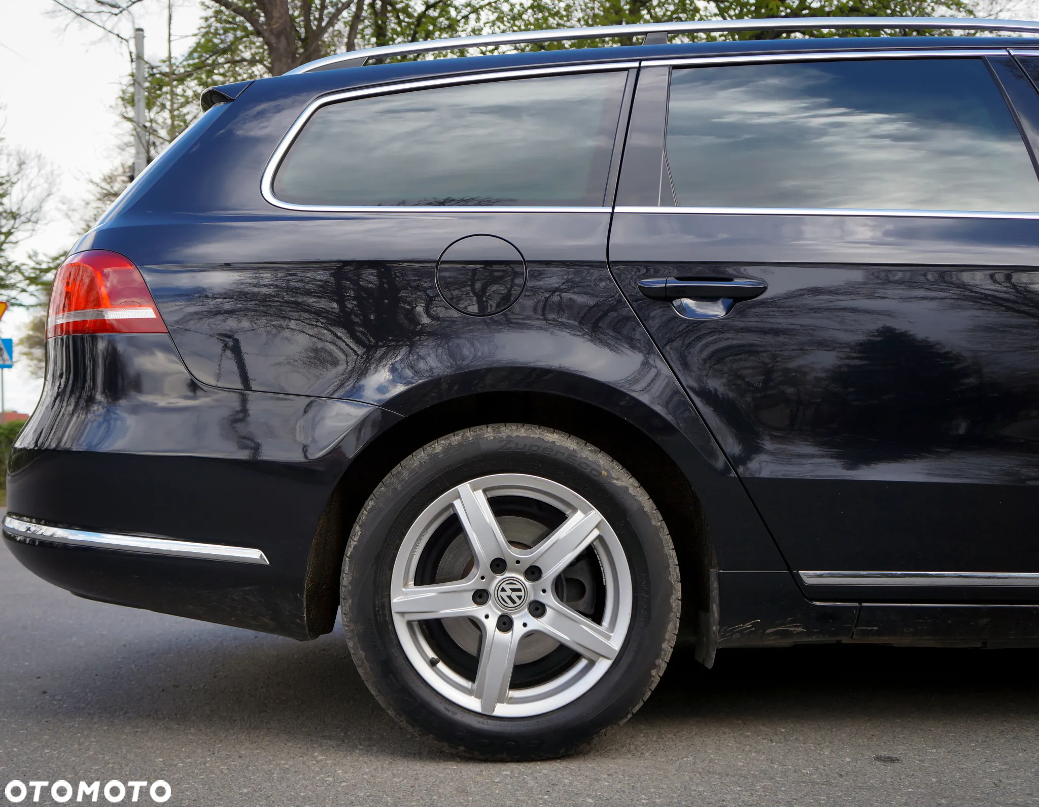 Volkswagen Passat - 14