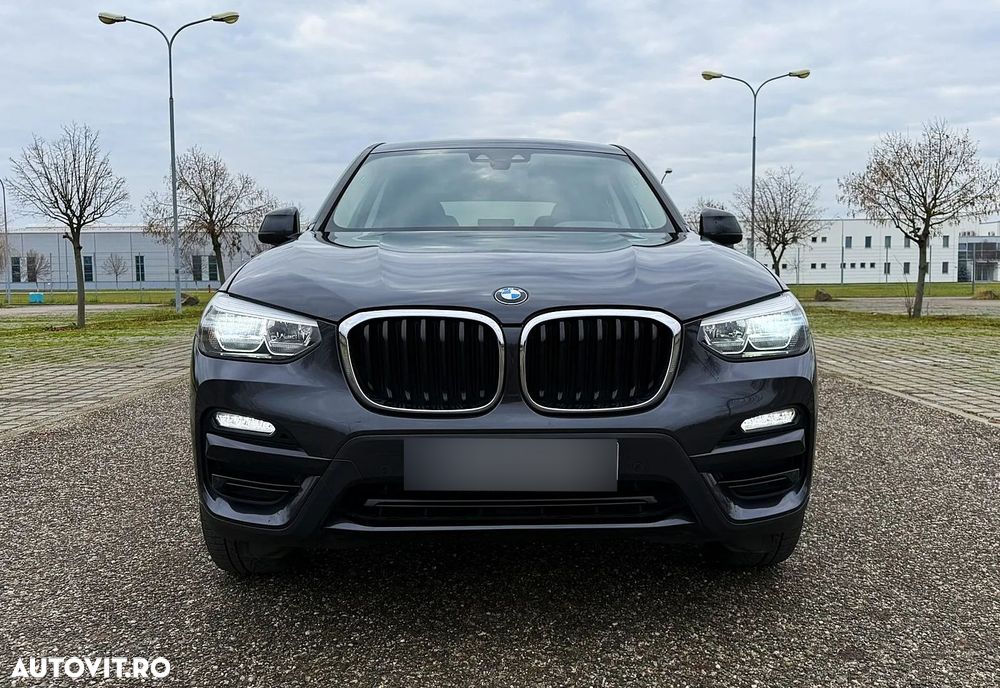 BMW X3 xDrive20d AT xLine - 9