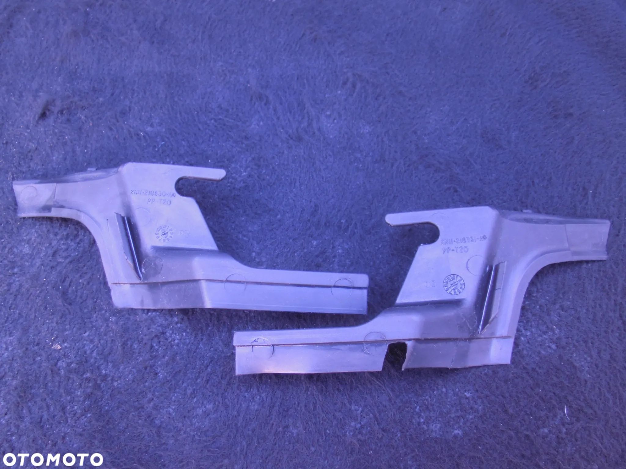 Listwa ochronna przedniej szyby Ford Fusion 2N11218B30AC 2N11218B31AC - 1