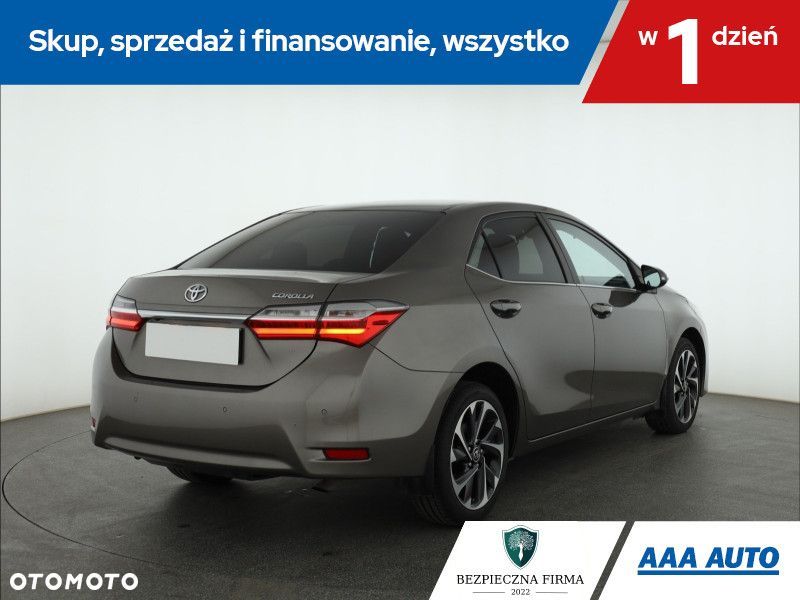 Toyota Corolla - 7