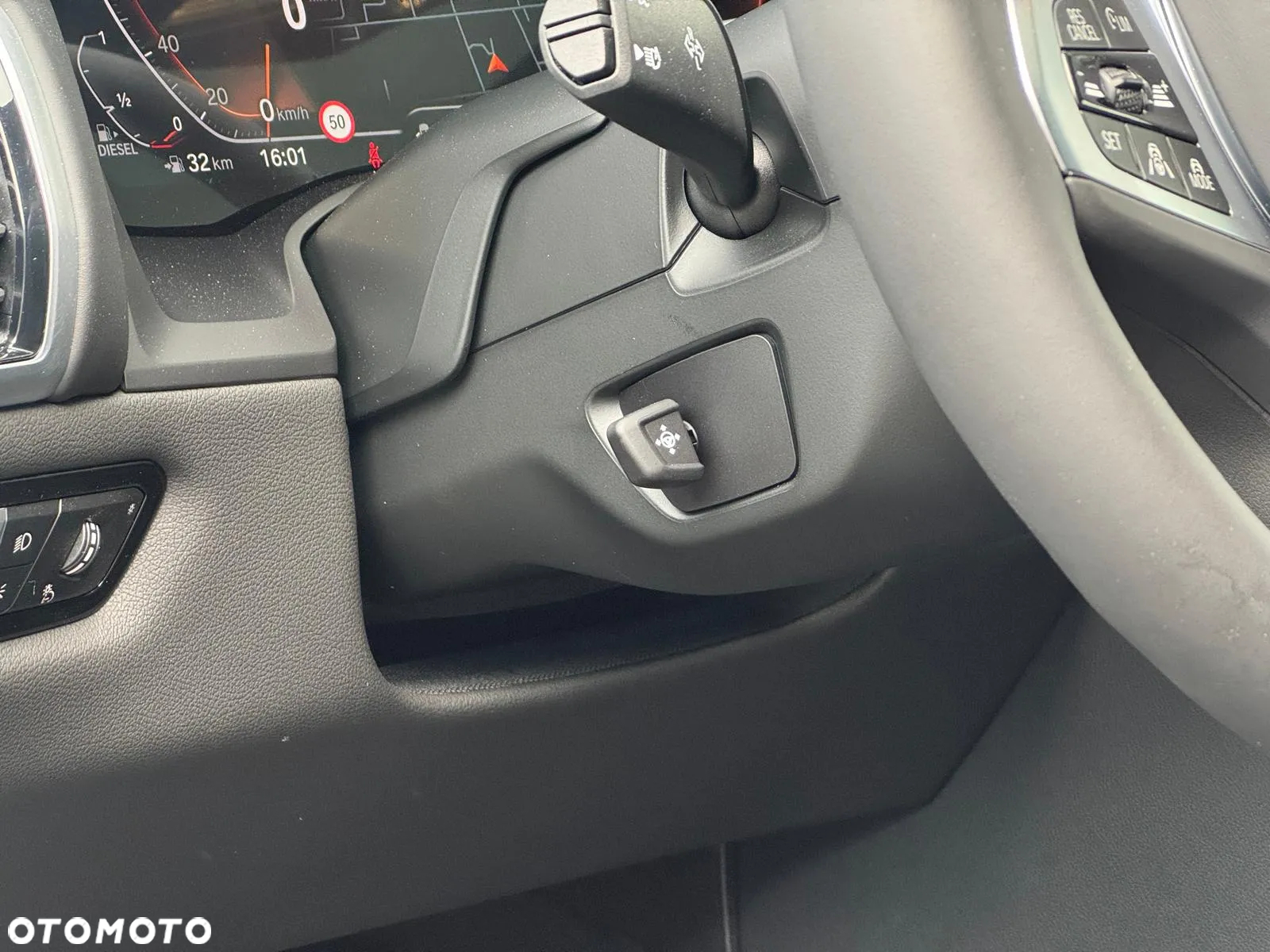 BMW Seria 8 - 17