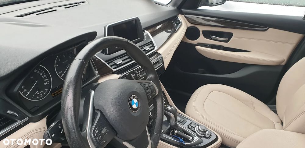 BMW Seria 2 220d Luxury Line - 13