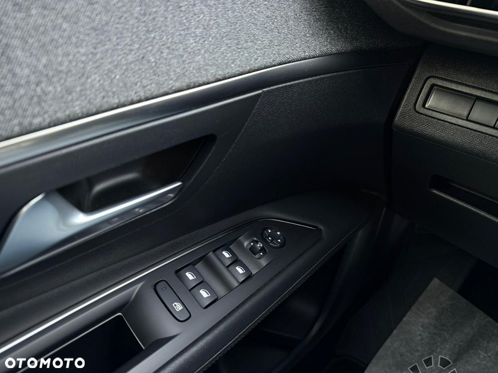 Peugeot 3008 BlueHDi 130 Stop & Start EAT8 Allure - 38