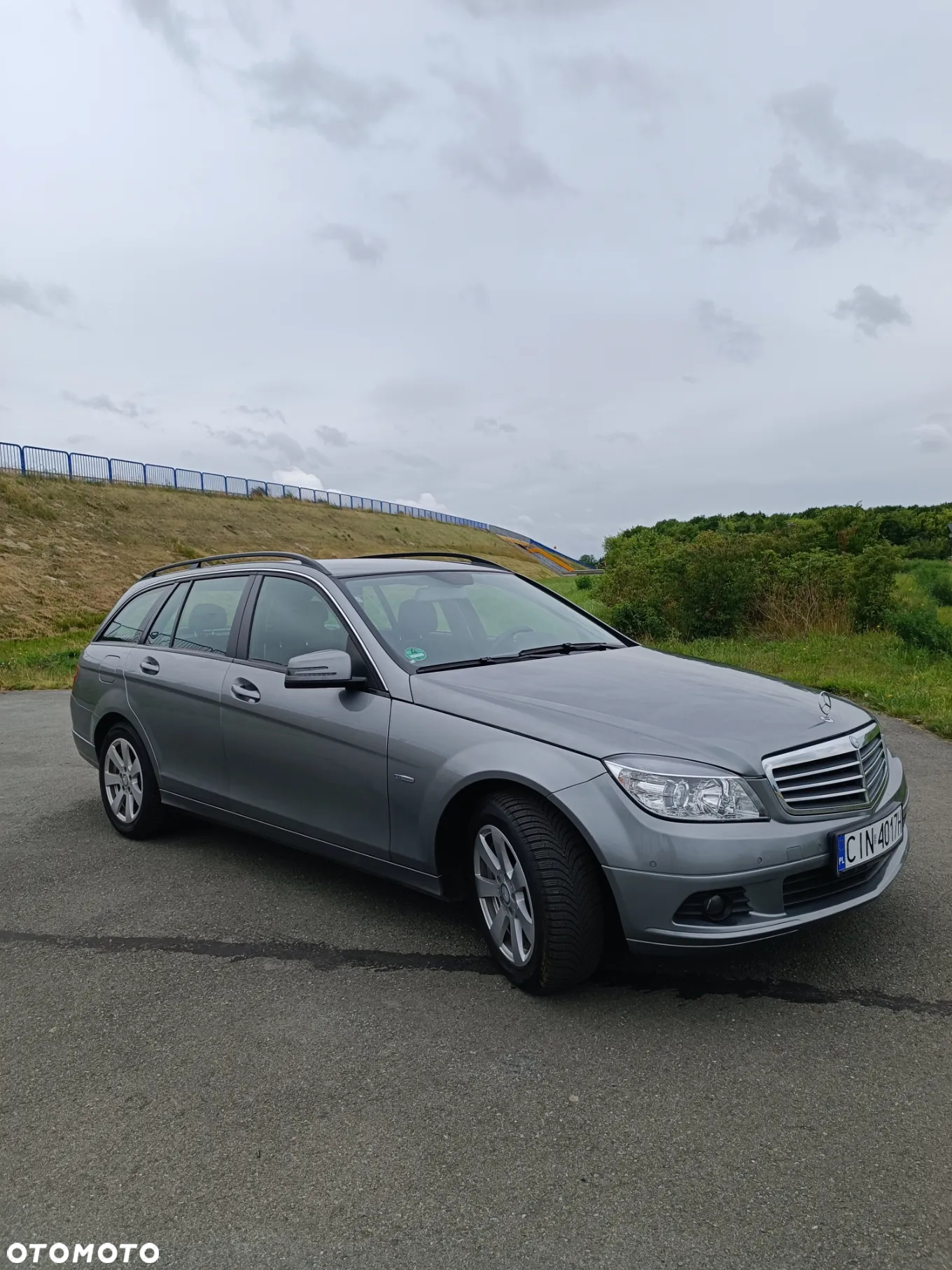 Mercedes-Benz Klasa C 180 T CGI BlueEFFICIENCY - 4