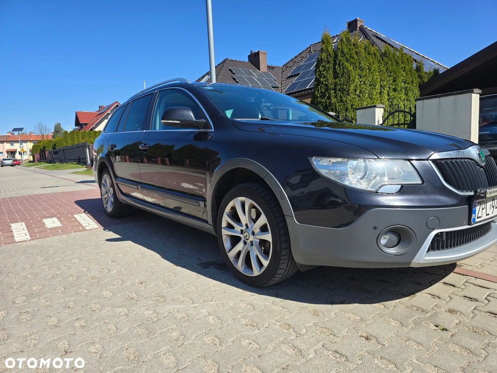 Skoda Superb 2.0 TDI Ambition Outdoor DSG - 6