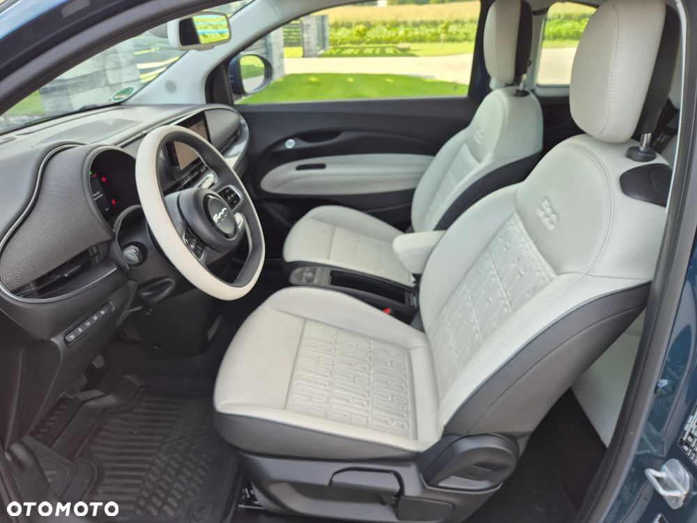 Fiat 500e La Prima - 12