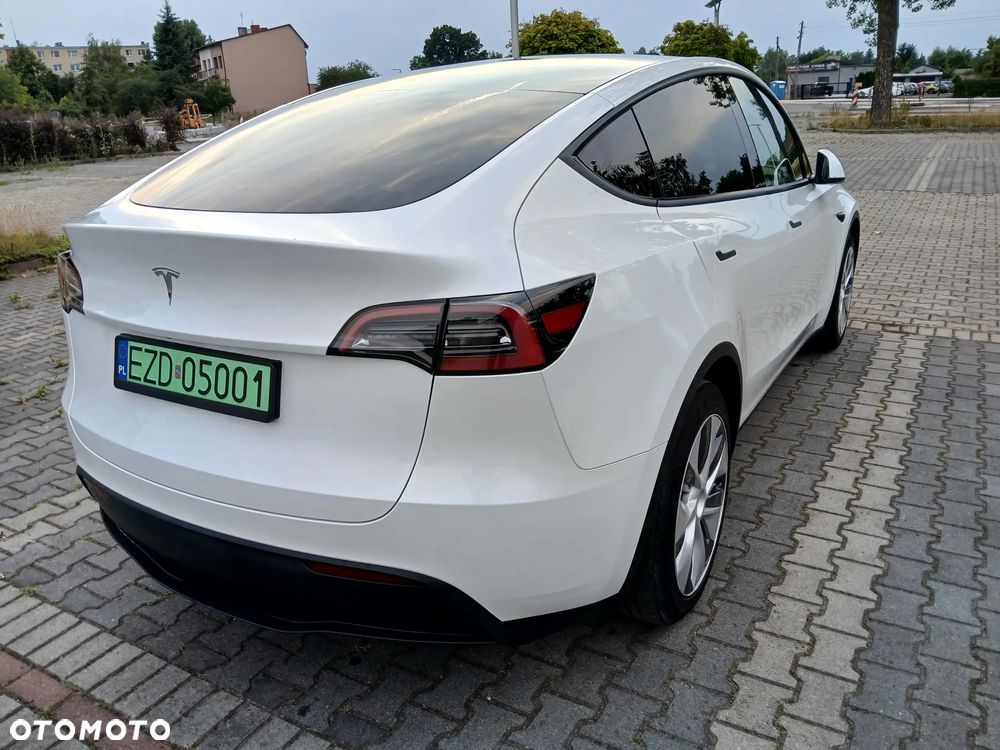 Tesla Model Y RWD - 5