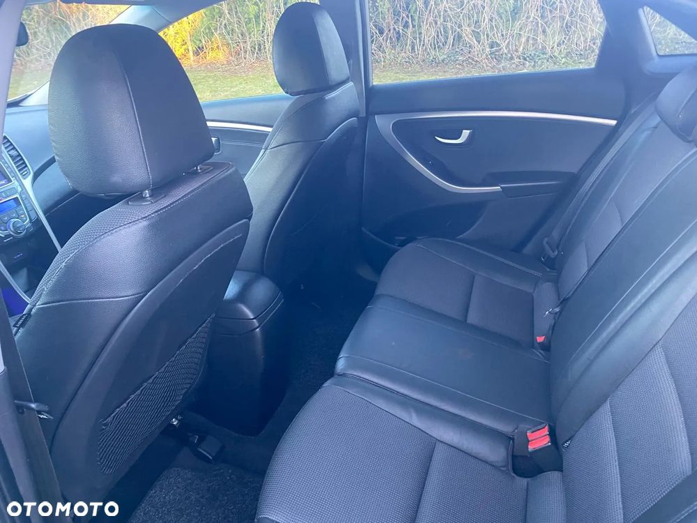 Hyundai i30 1.6 CRDI Trend - 6