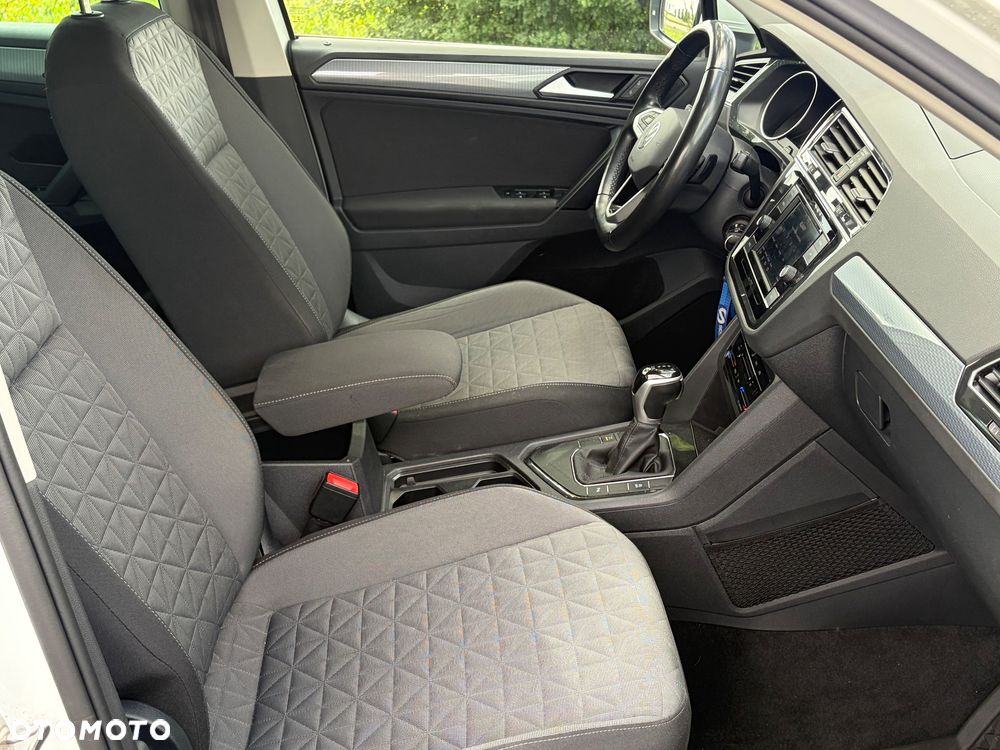 Volkswagen Tiguan 2.0 TDI SCR 4Mot Life DSG - 12