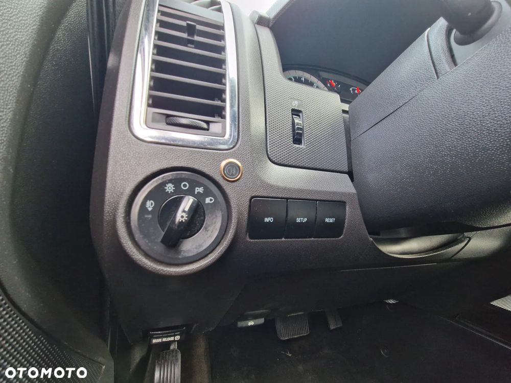 Ford Escape 3.0 XLT 4WD - 20