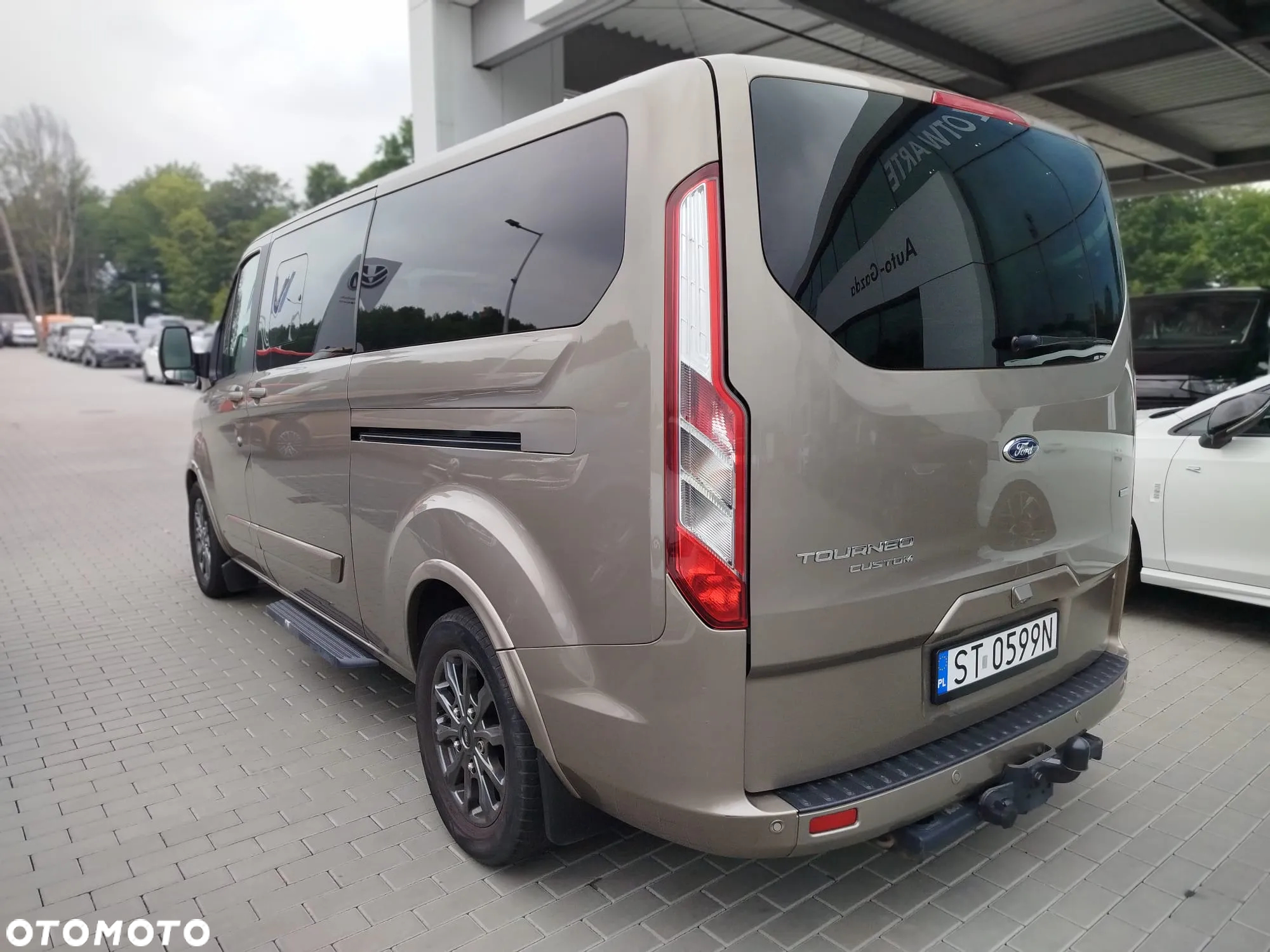 Ford Tourneo Custom 2.0 EcoBlue L2 Titanium - 4