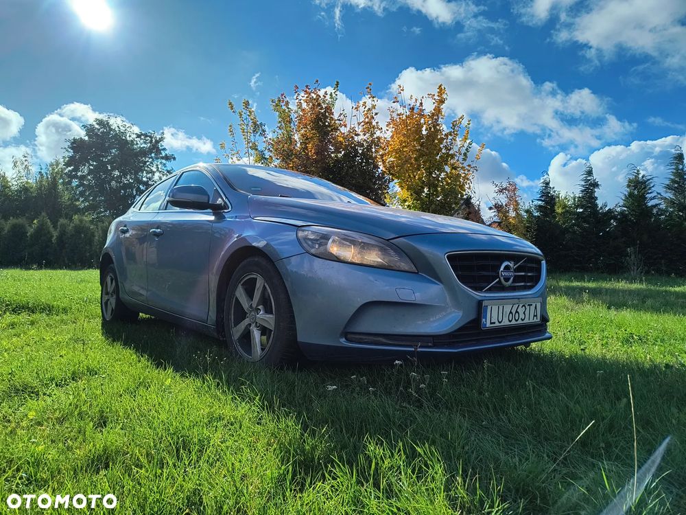 Volvo V40 D4 Momentum - 1