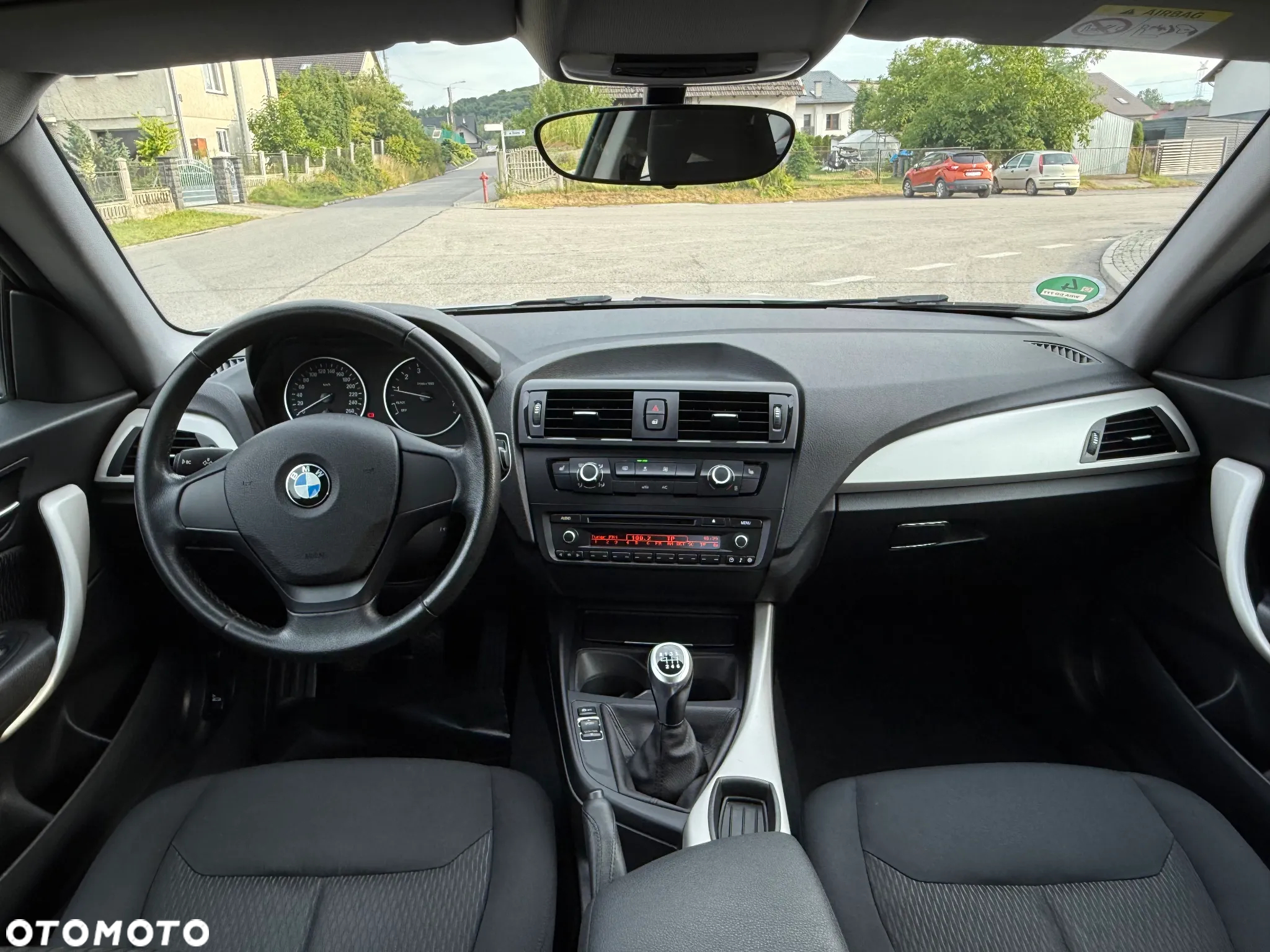 BMW Seria 1 116i - 21
