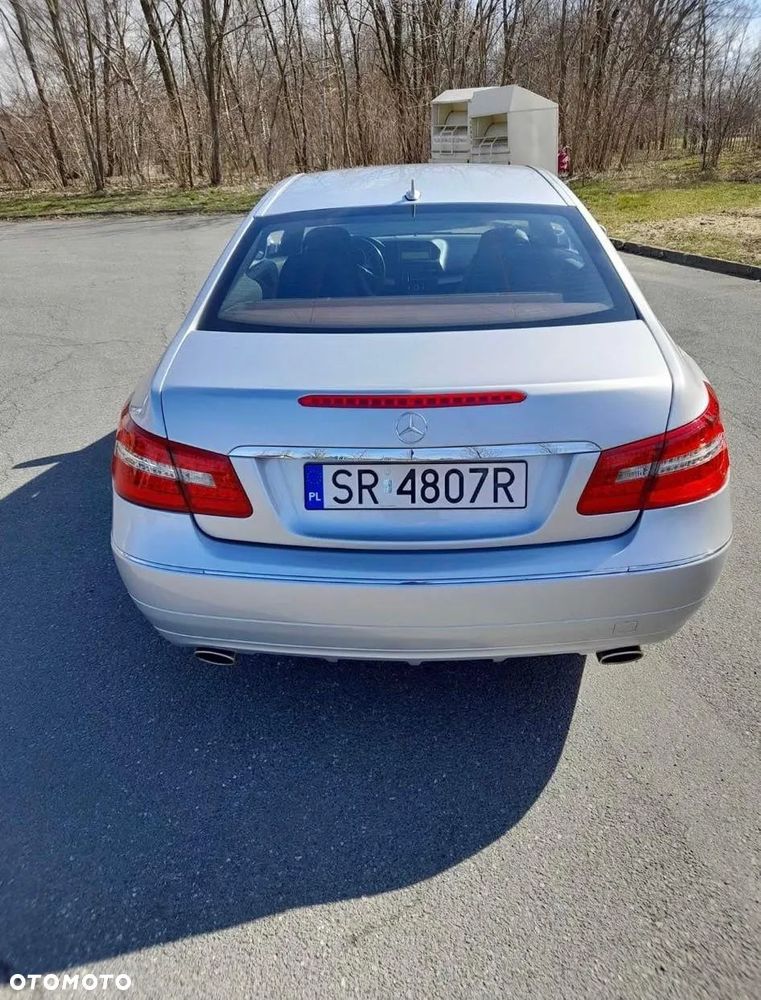 Mercedes-Benz Klasa E 350 CDI BlueEff - 5