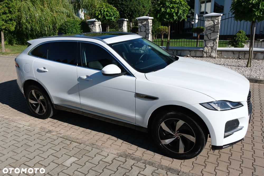 Jaguar F-Pace P250 AWD SE - 3