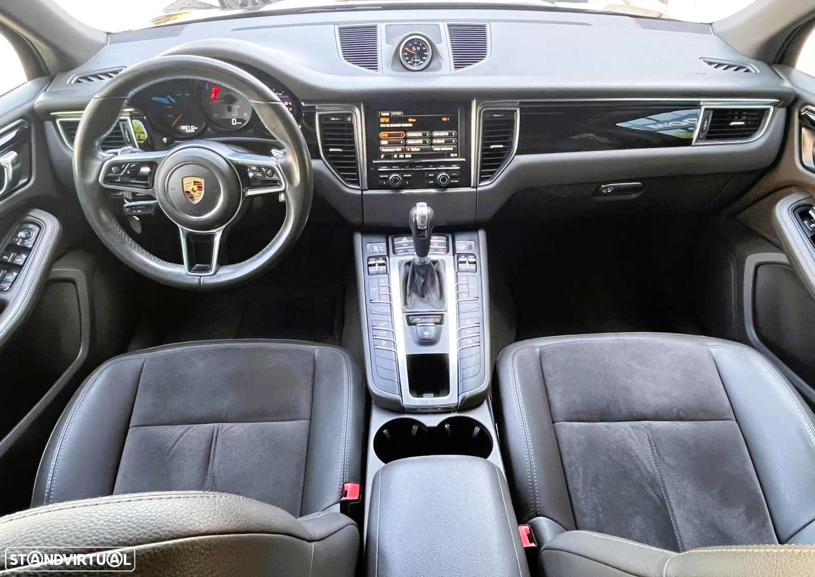 Porsche Macan S - 31