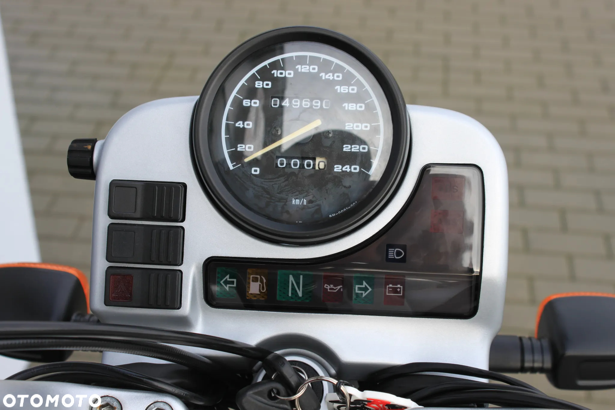BMW R - 9