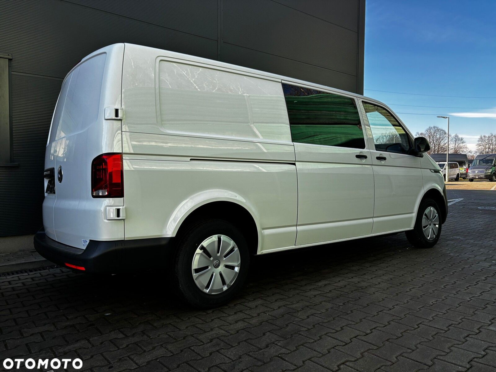 Volkswagen Transporter T6.1 Furgon 2.0 TDI 150KM 6b. 3m. L2 - 6