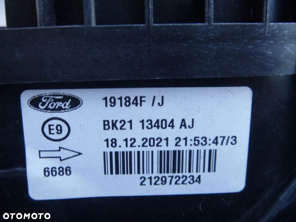 FORD TRANSIT TOURNEO CUSTOM LIFT 2017-2023 LAMPA TYLNA PRAWA EUROPA IGŁA - 3