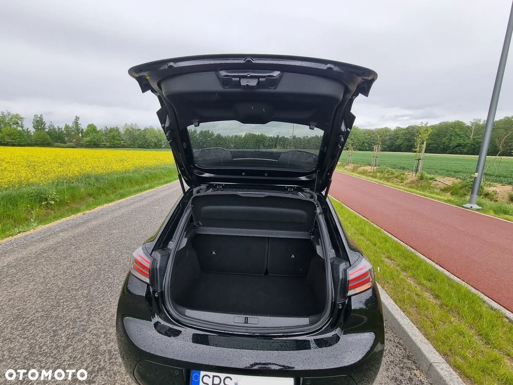 Peugeot 208 - 29