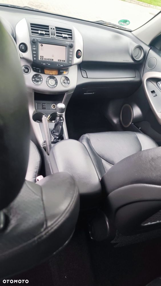 Toyota RAV4 2.2 D-4D 4x2 Travel - 13