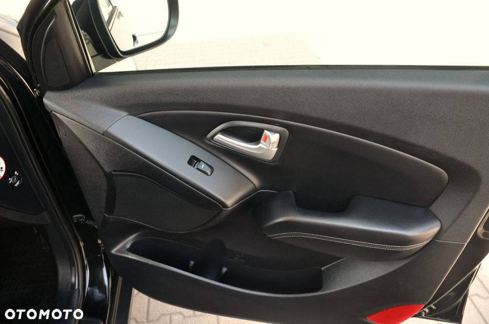 Hyundai ix35 - 23