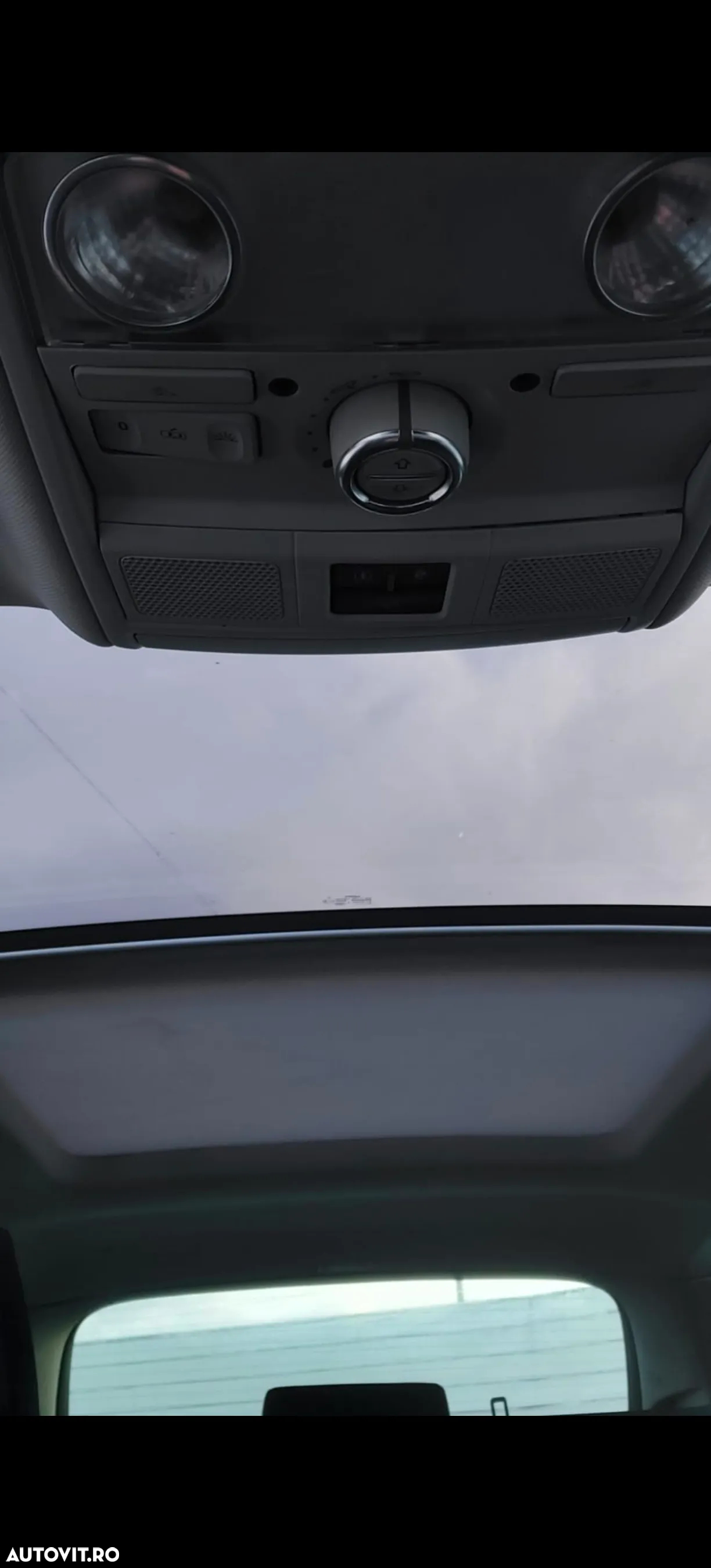 Volkswagen Golf 2.0 TDI Comfortline - 8