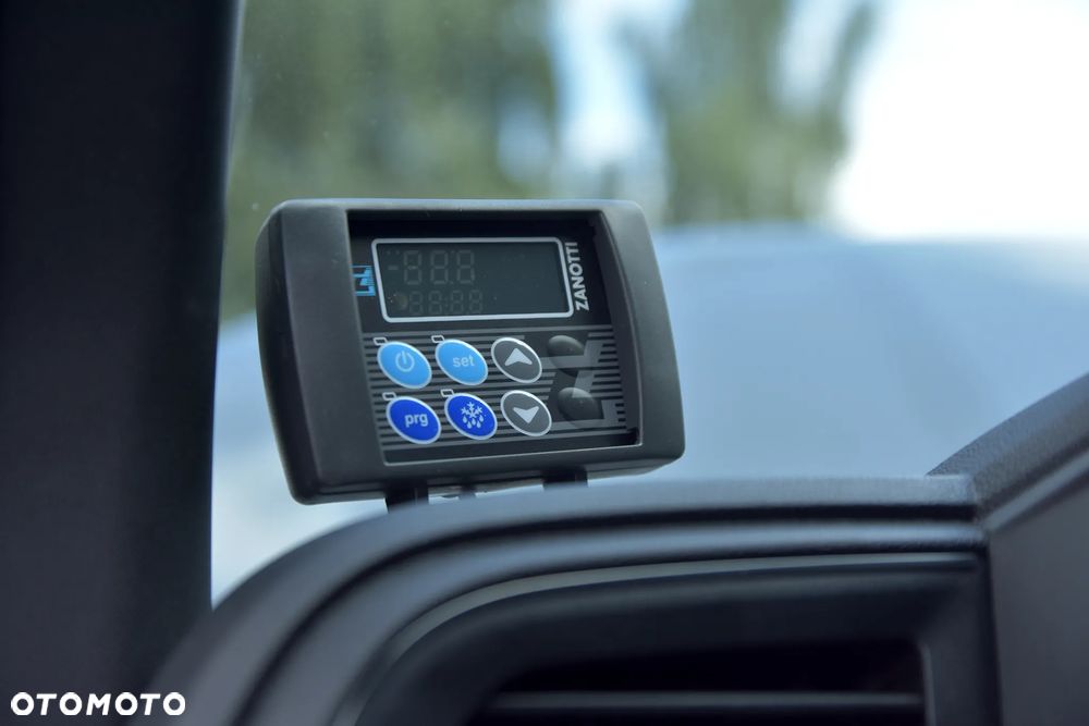 Renault Master L3H2 Izoterma z agregatem ZANOTTI Z 350 GH GRUAU - 24