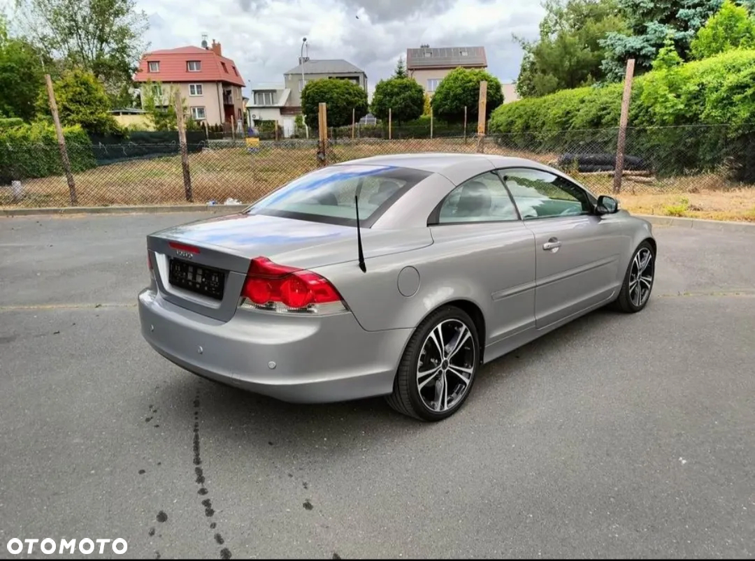 Volvo C70 2.0D Summum - 4