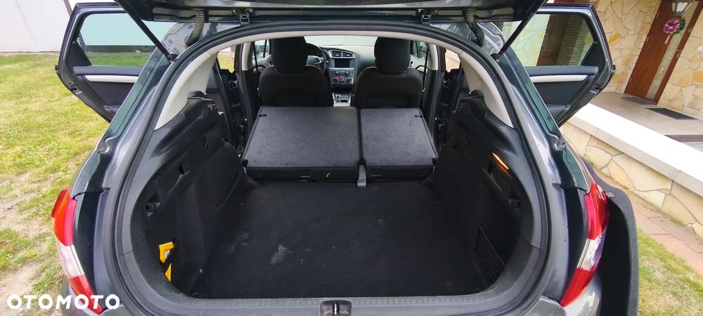 Citroën C4 1.6 e-HDi Exclusive MCP - 17