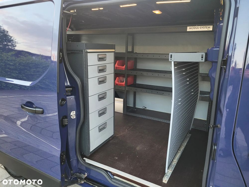 Renault Trafic LONG ZABUDOWA KLIMA KAMERA TEMPOMAT FV23% - 19