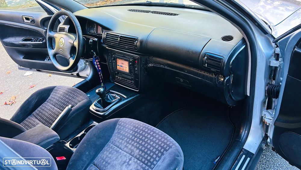VW Passat - 9