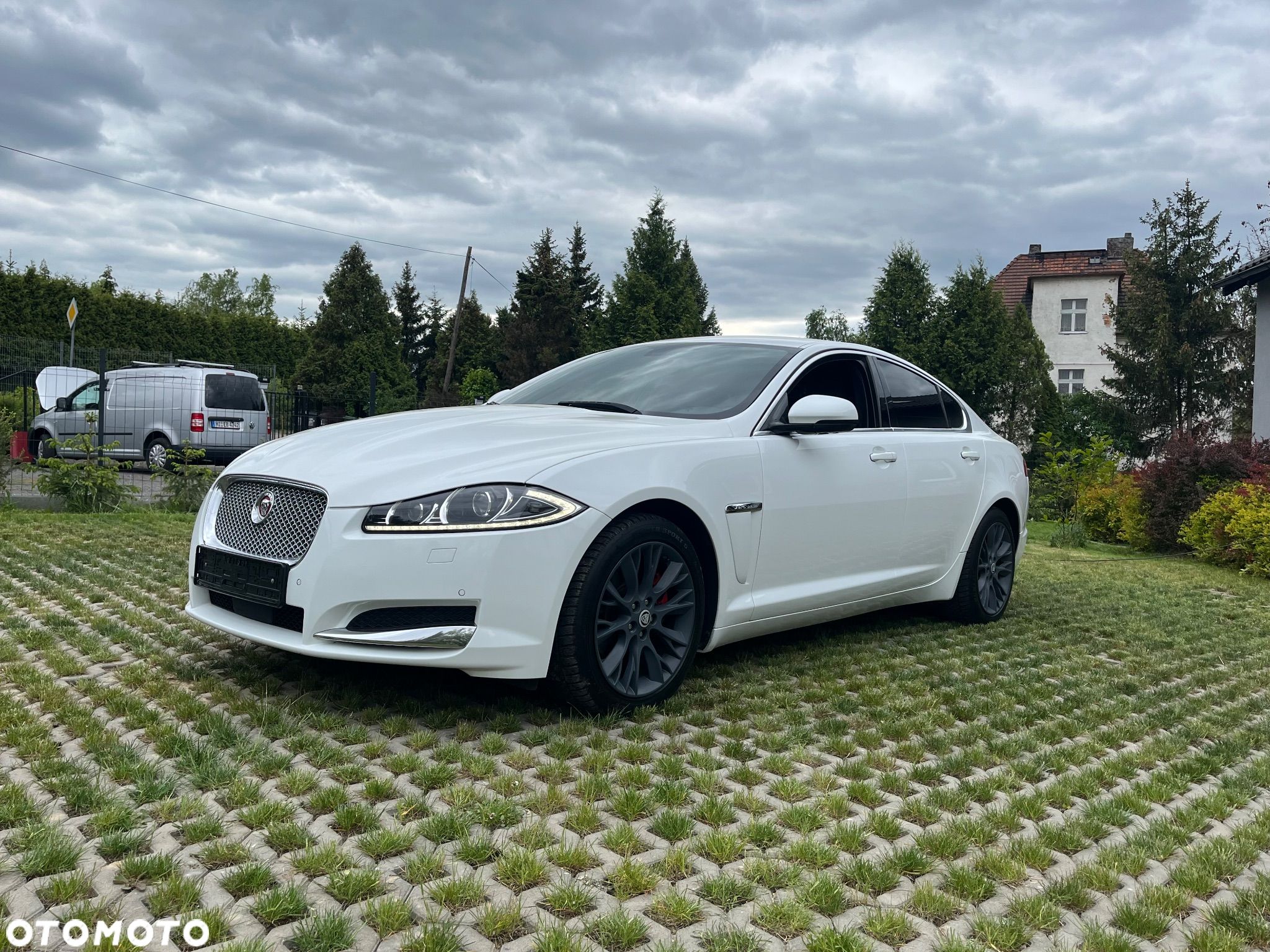 Jaguar XF - 1