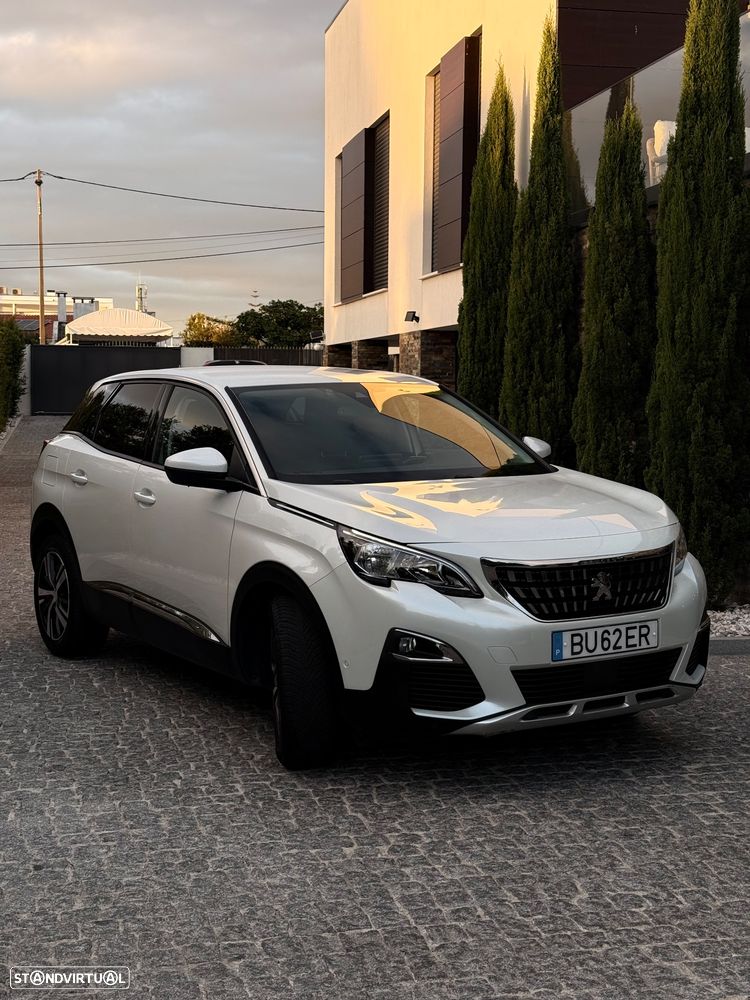 Peugeot 3008 PureTech 130 Stop & Start GPF Allure Pack - 1