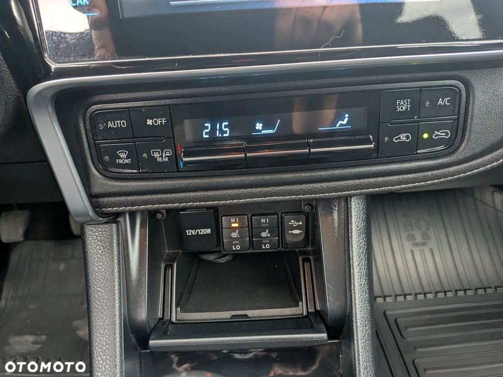 Toyota Auris 1.6 Prestige - 23