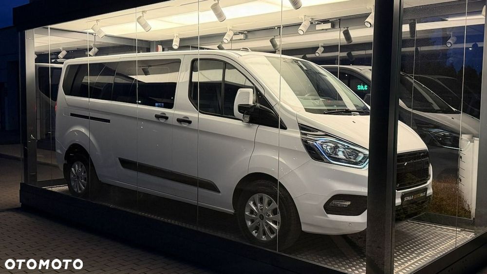 Ford Tourneo Custom - 5