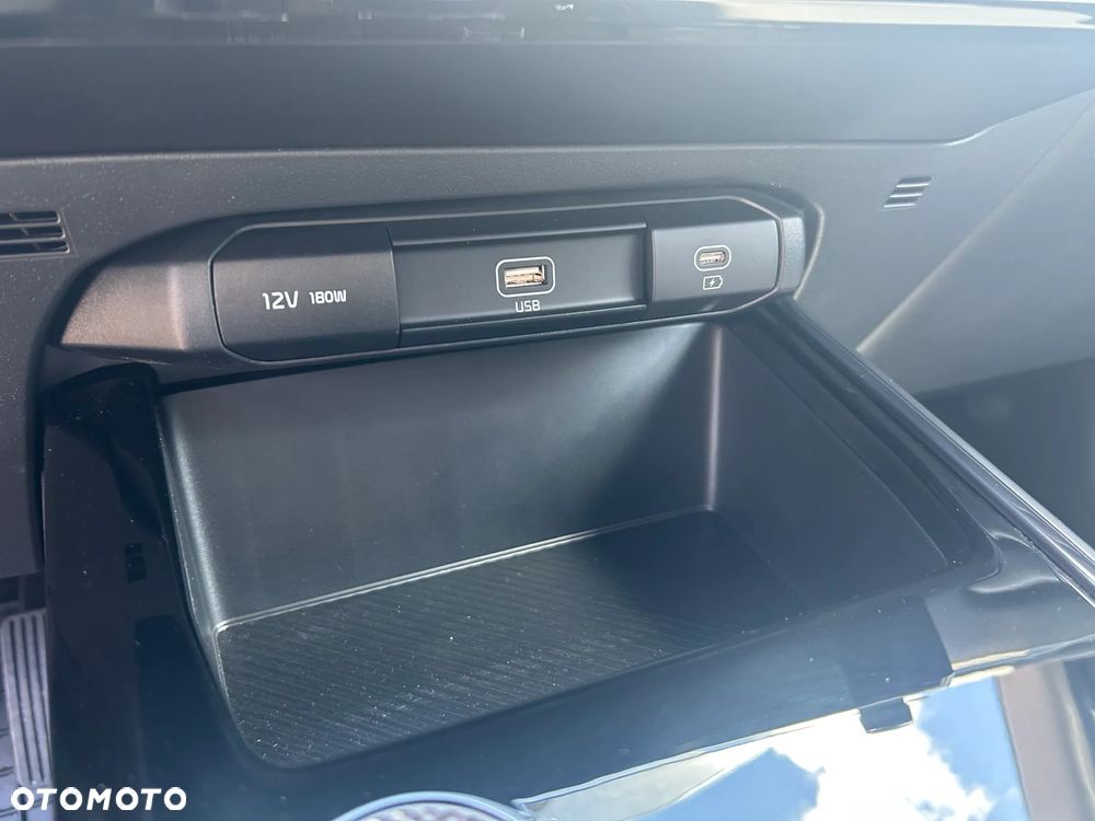 Kia Niro 1.6 GDI Hybrid L - 10