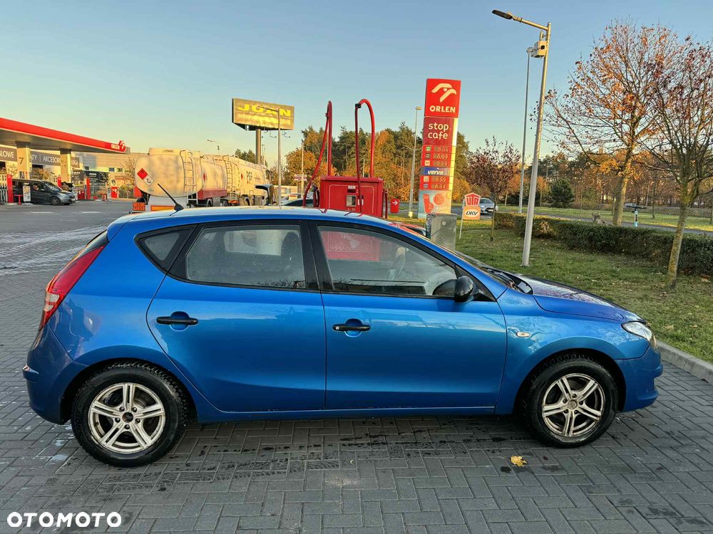 Hyundai i30 1.6 CRDi Classic + - 3